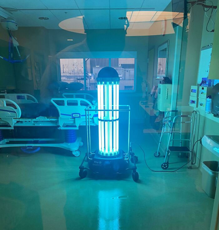 UV Lights Burning The Room I Just Cleaned In The Hospital I Janitor At