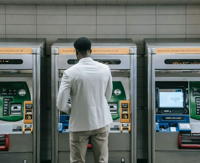 25 Unspoken Rules That People Just Accept.