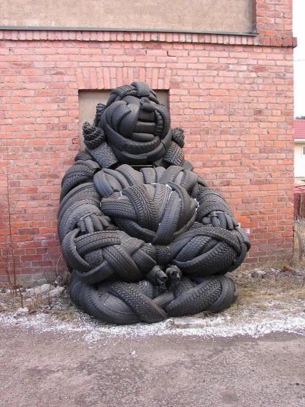 tire buddha