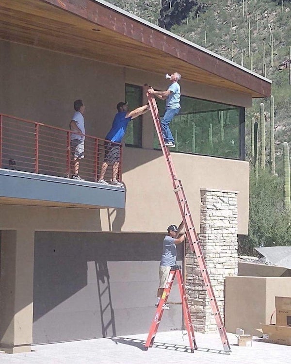 28 WTF Construction Fails.