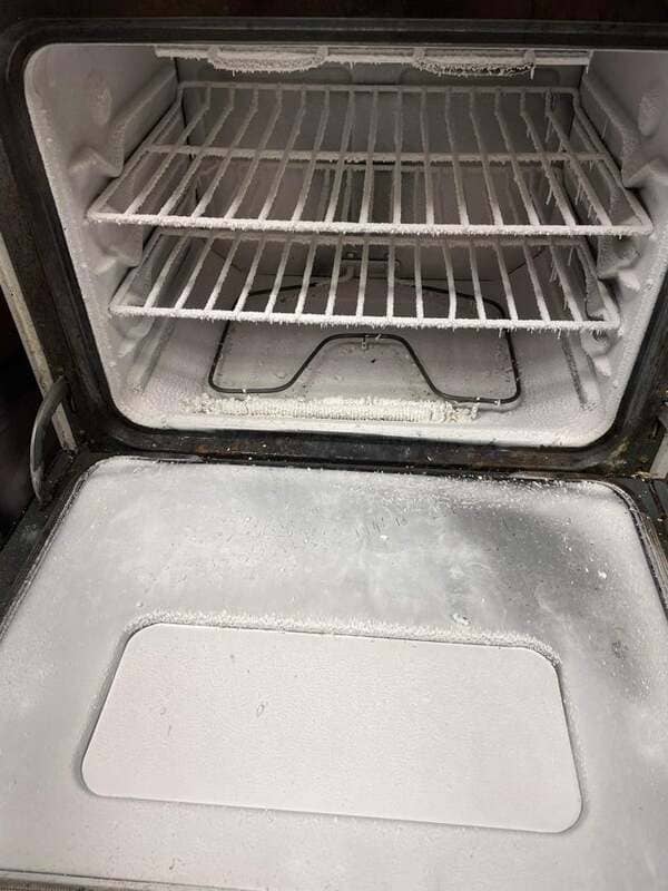 My mom set her oven to self not remembering that she had silicone rack guards in there fun fact if heated high enough silicone vaporizers and does this to your oven AND families coming out for Thanksgiving today.