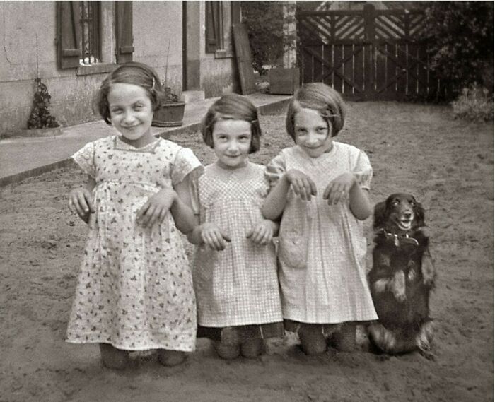 Historical Photos  - Three Young Ladies Posing With A Friend. Circa 1930