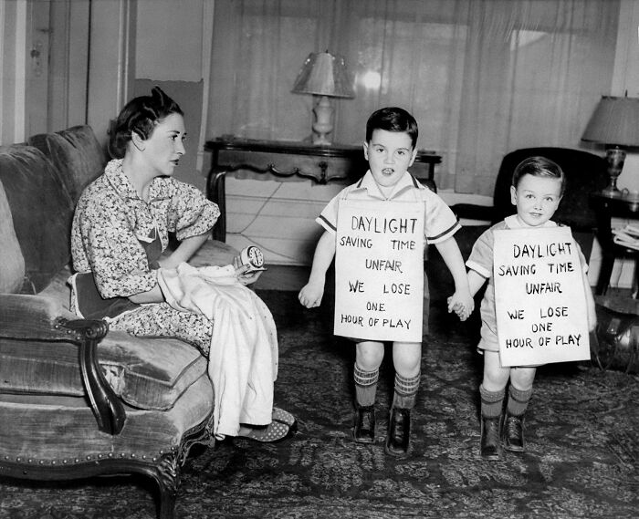 Historical Photos  - Kids Protesting The Dst. New York, 1939