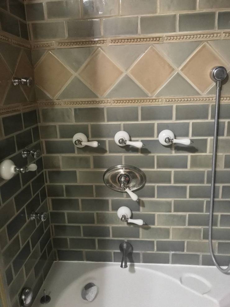 "House sitting for uncle. Reached the final boss of the game "unfamiliar shower controls""