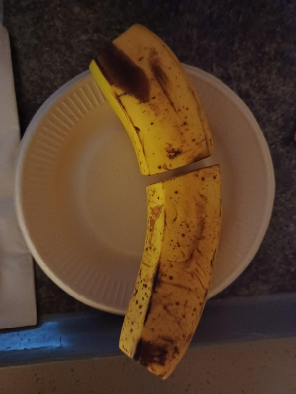 “I ordered two bananas at hotel room service.”