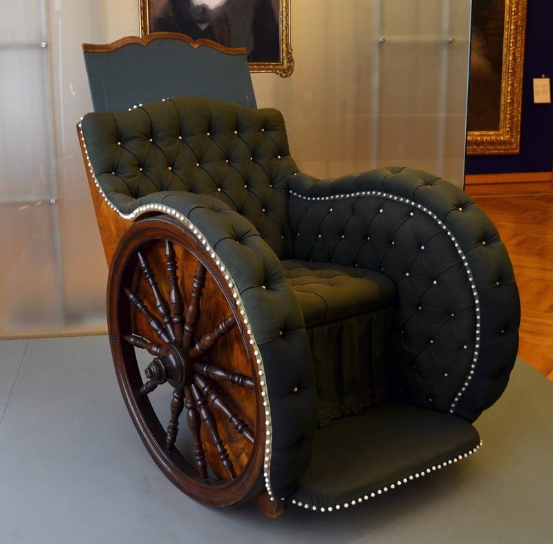 Wheelchair made for Roman Empress Elisabeth Christine ( Brunswick-Wolfenbüttel, 1740)