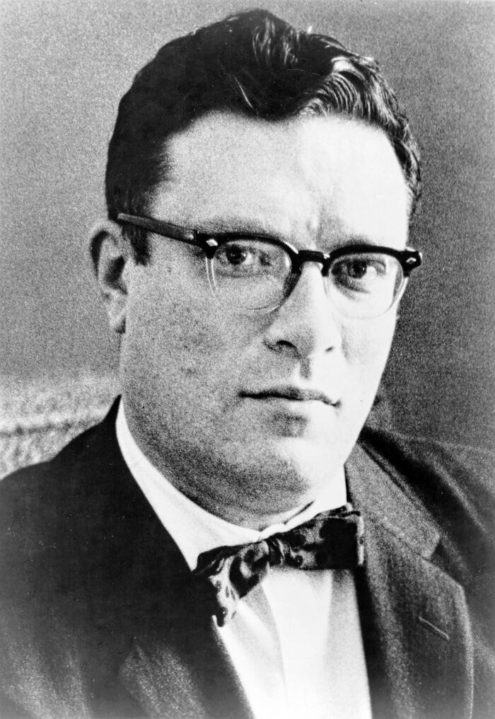 fascinating facts - Isaac Asimov wrote or edited more than 500 books, 380 short stories and an estimated 90,000 letters and postcards. He was a professor of biochemistry at Boston University. He had a triple bypass in 1983 during which got HIV from a bloo