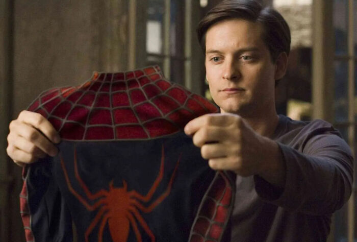fascinating facts - 4 Spider-Man suits were stolen from Spider-Man back in 2002. The suits cost $50,000 USD to make and Sony offered $25,000 USD for their return. It lead to a 18 month investigation, and the suits were found in Los Angeles, New York, and