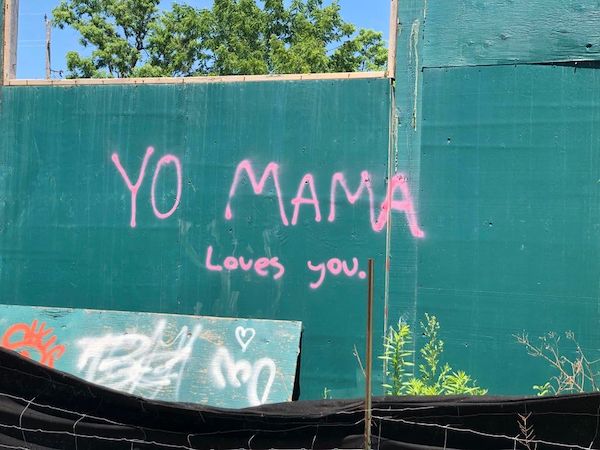 yo mama loves you graffiti - Yo Mama Loves you. 3 2.000 Vik