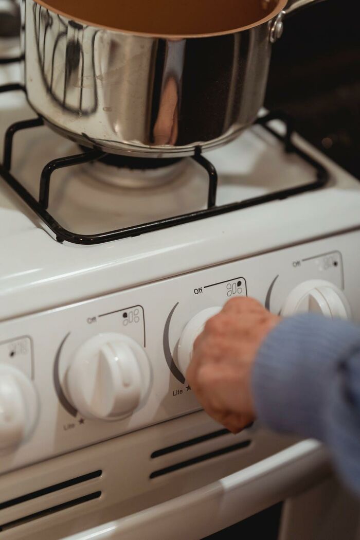 close call stories - Kitchen stove - Off Ovo Quo Lite