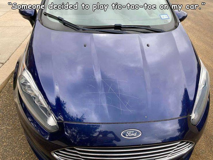 people having bad days - smashed car hood