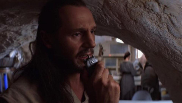 Star Wars Facts - Qui-Gon and Obi-Wan’s communicators are actually shaving razors.
