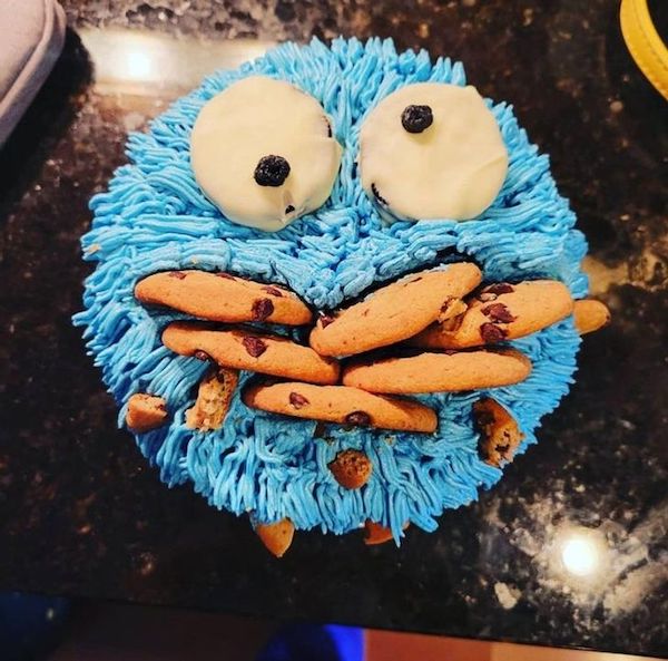 things that are impressive and cool - cookie cake monster