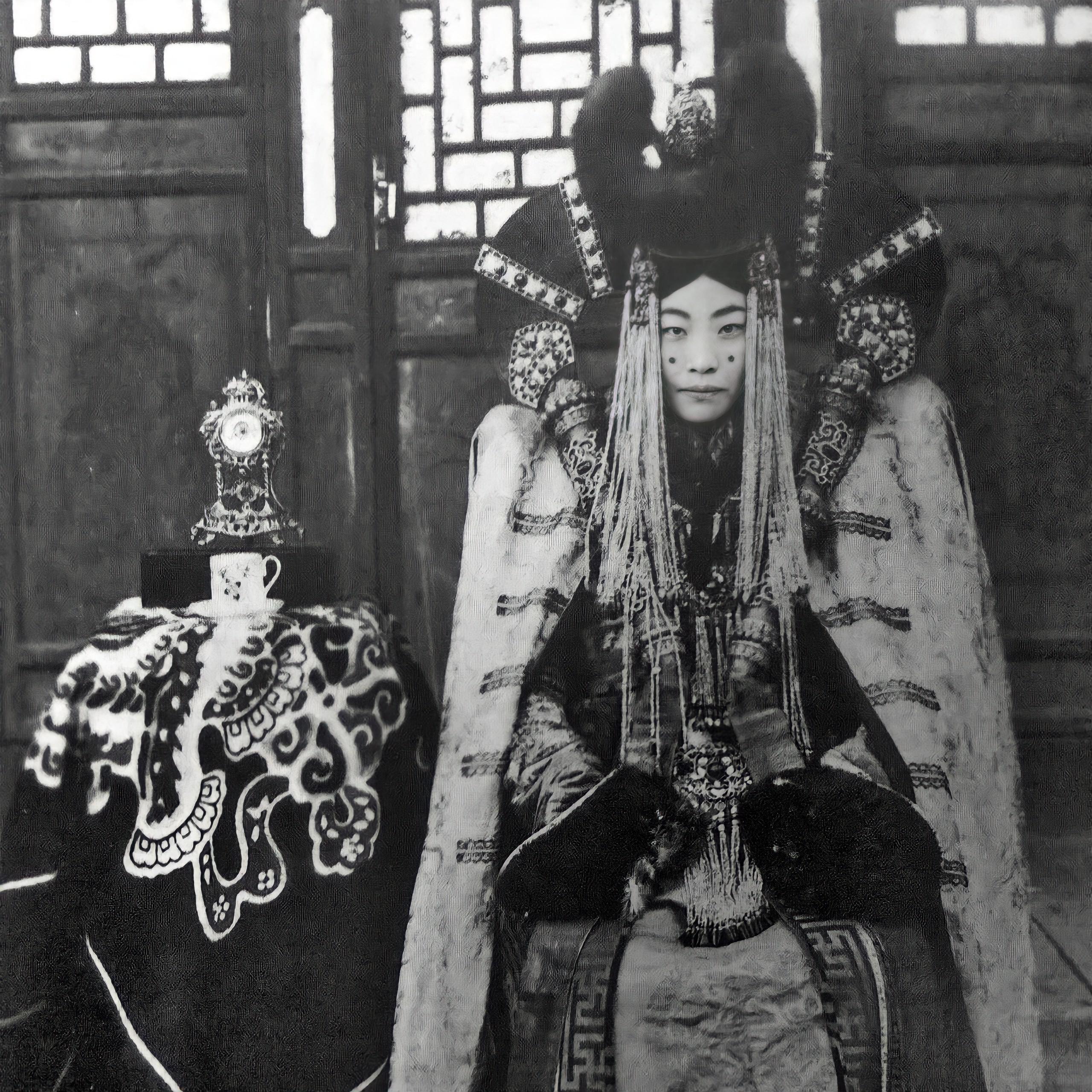 Queen Genepil was the last queen of Mongolia. She was executed in May, 1938 shot by Russian troops as part of the Stalinist repressions in Mongolia. The Star Wars character, Queen Amidala, took inspiration from her