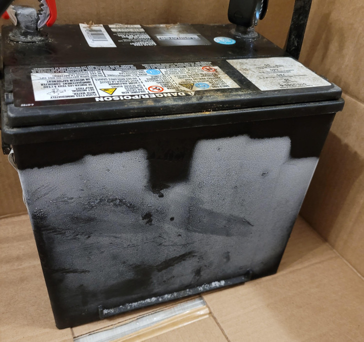 “I brought my car battery inside to charge it from −30°C and the frost showed me the acid level in each cell.”