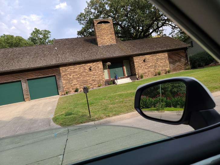 “This house in my neighborhood that has no windows at all”
