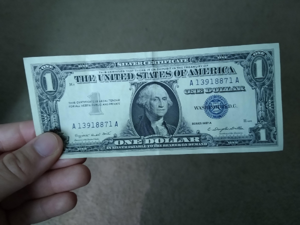 dollar bill - On Istevergelicate This Certifies That There Is Lik Deposit In The Treasury Of H Ti United States Of America A 13918871 A Dete Dua This Citigates Legal Tender For All Wet Public And Private Washa.C 11 Series 1057 A A 13918871 A One Dollar De