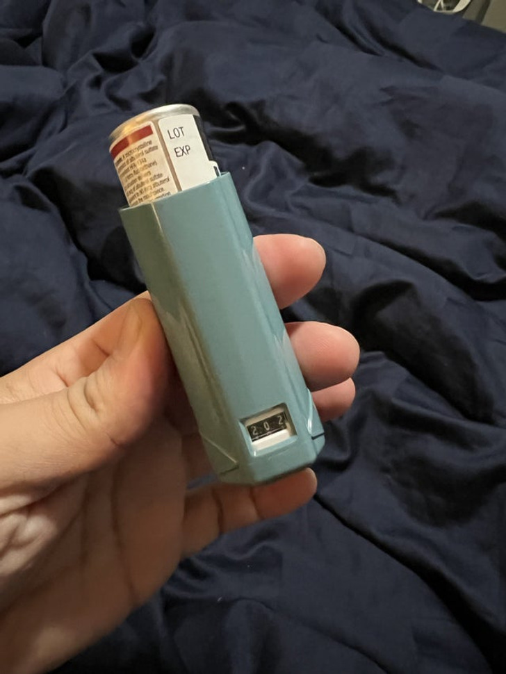 “My inhaler includes a counter showing the number of doses remaining.”