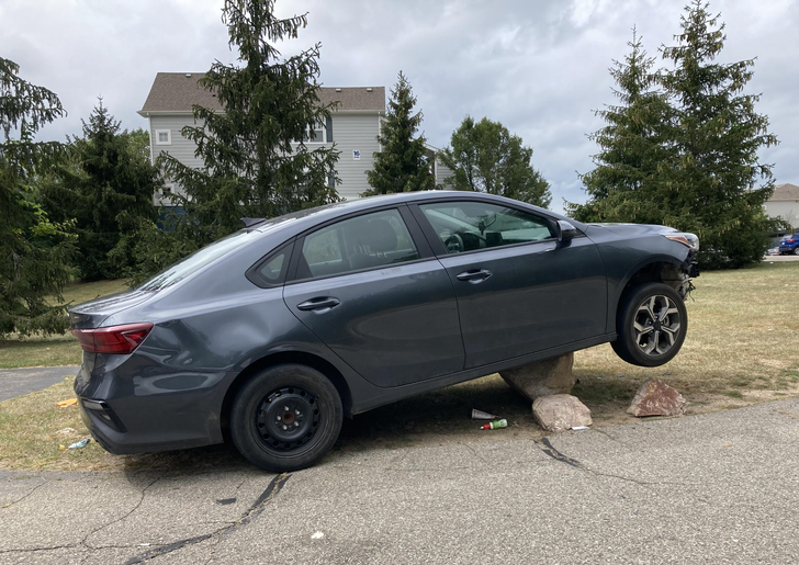 “I saw this while doing my delivery job. I guess someone forgot how to park.”