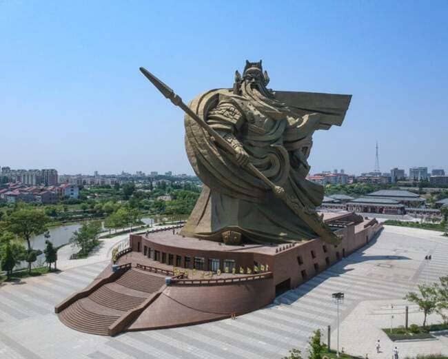 the sizes of things - china guan yu statue - Tnt