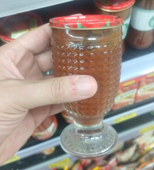 This tomato sauce cup that you can use as a regular glass after.