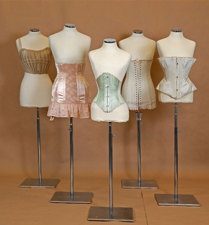 fashion trends corsets