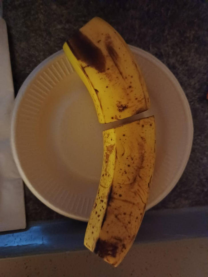 “I ordered 2 bananas at hotel room service!”