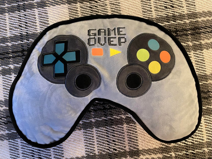 odd and interesting pics - game controller - Game Ouep