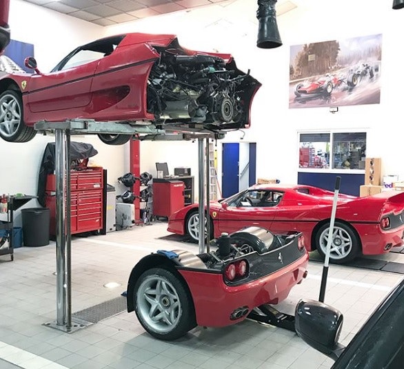 Clutch Change on a Ferrari F50