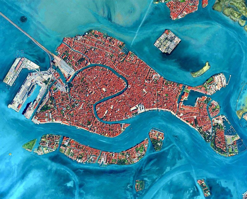 alternate angles - Venice from above