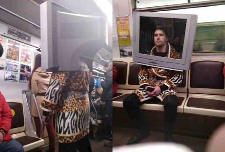 29 WTF Things Seen On The Subway.