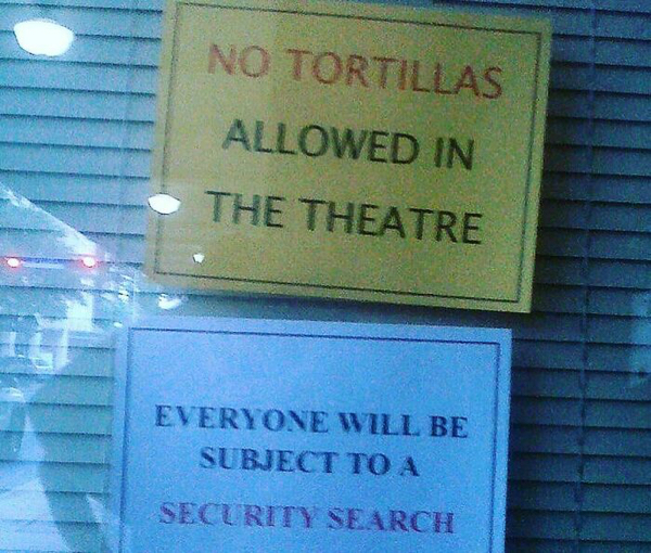 31 Absurd Signs Spotted In The Wild.