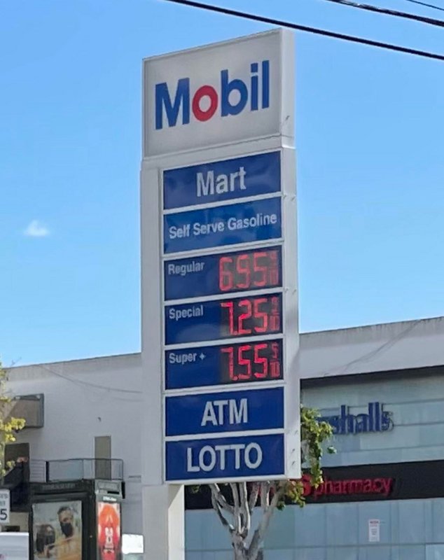 fascinating photos of our world filling station - Mobil Mart Sell Serve Gasoline Regular Special Super 695 7251 7550 Atm inshalls Lotto Pharmacy 5