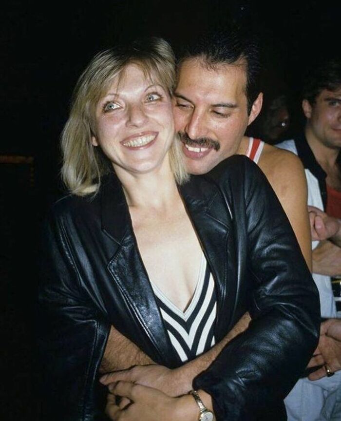 fascinating photos form history  - Freddie Mercury And Mary Austin