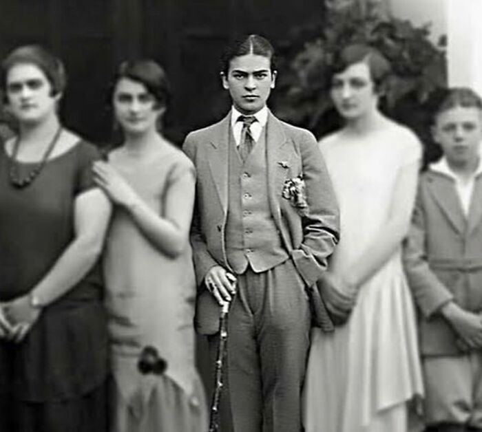 fascinating photos form history  - Frida Kahlo Takes A Family Portrait Wearing Her Iconic Three Piece Suit, Accessorised With A Cane // Mexico, 1924