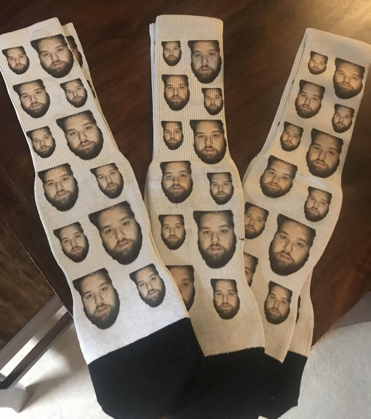 funny people - funny photos -  my face socks