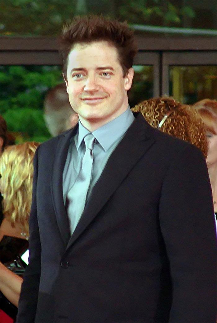 fascinating facts people learned - Brendan Fraser is the first American-born actor to be inducted into Canada's Walk of Fame.