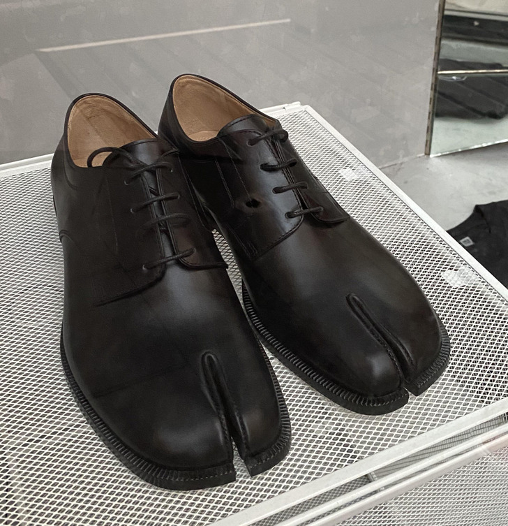 “I’ve never seen a pair of dress shoes with split toes.”