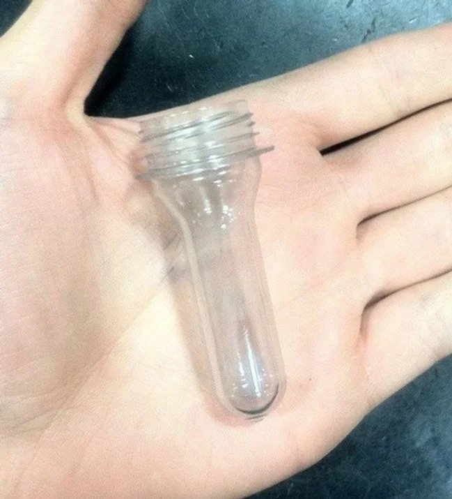 ’’What a liter bottle of soda looks like before compressed air is added.’’