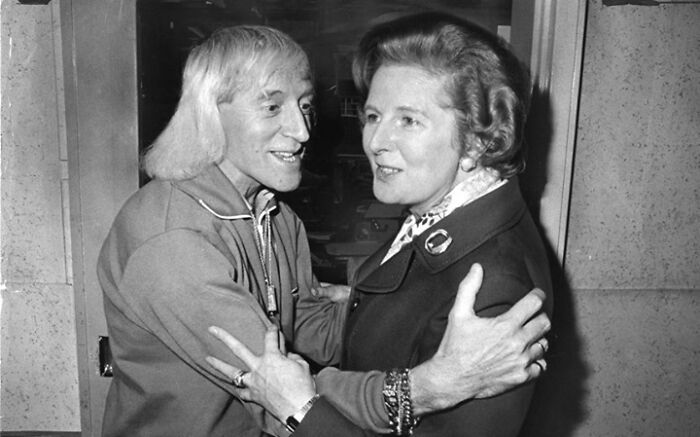ordinary people shaping history - On 8 April 2013, former Conservative prime minister Margaret Thatcher died. Street parties broke