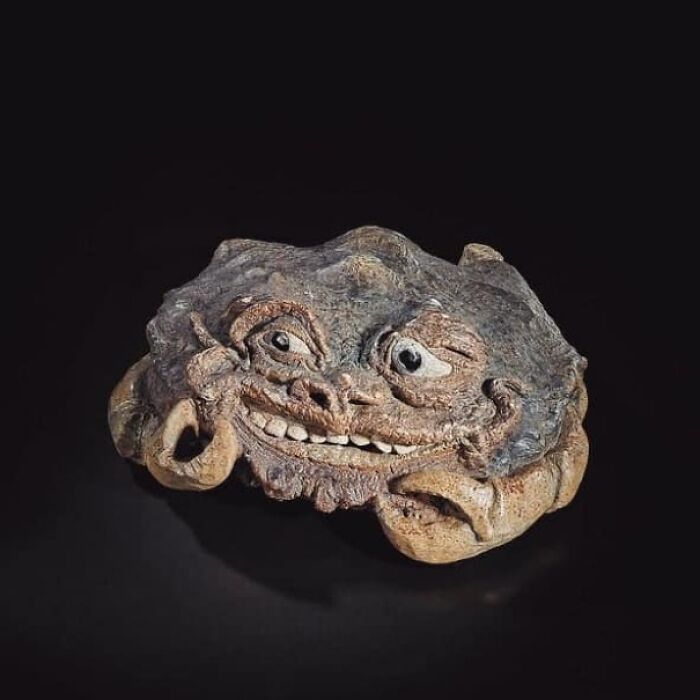 historical artifacts - weird objects - martin brothers crab