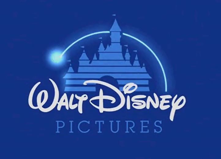 I thought the D is Disney was just some random symbol, kinda like a backwards G. It took me until like 7th grade to realize it and even as an adult I still can’t unsee the backwards G.