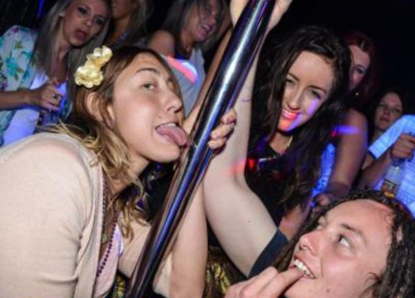 32 Crazy Things Spotted In Nightclubs.