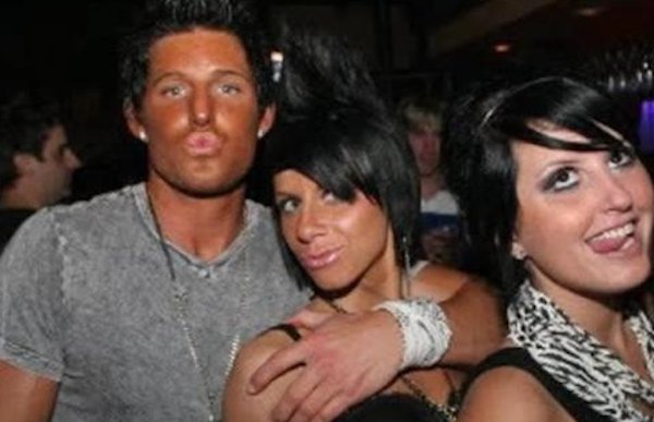 32 Crazy Things Spotted In Nightclubs.