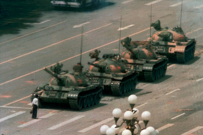 awesome people from history - Tiananmen Square Tank Man.