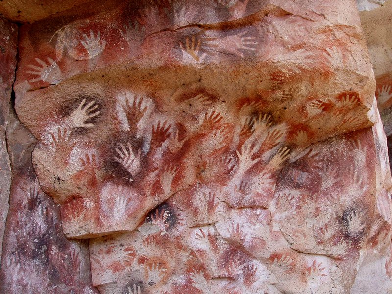 fascinating photos - Cueva de las Manos [Cave of the Hands] (7300 BCE – 700 CE)