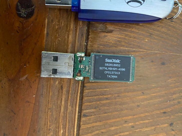 This is what’s inside of a USB drive.