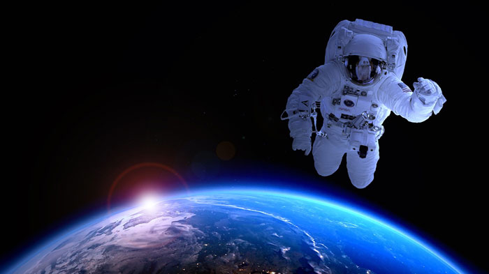 fascinating facts - In Space there's only 9 to 12 seconds to be conscious outside airlock and humans are totally rescuable for at least 30 seconds.