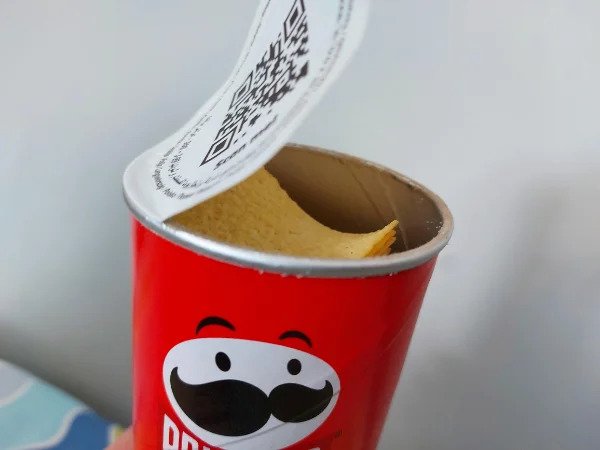 “This pringles can was completely full to the top.”