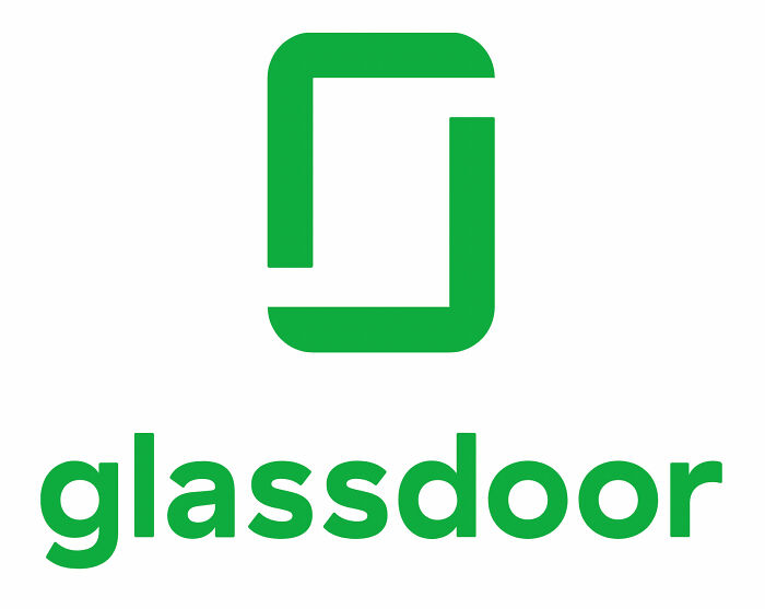 Glassdoor.com Does remove job reviews and DOES let employers choose which ones get shown first!